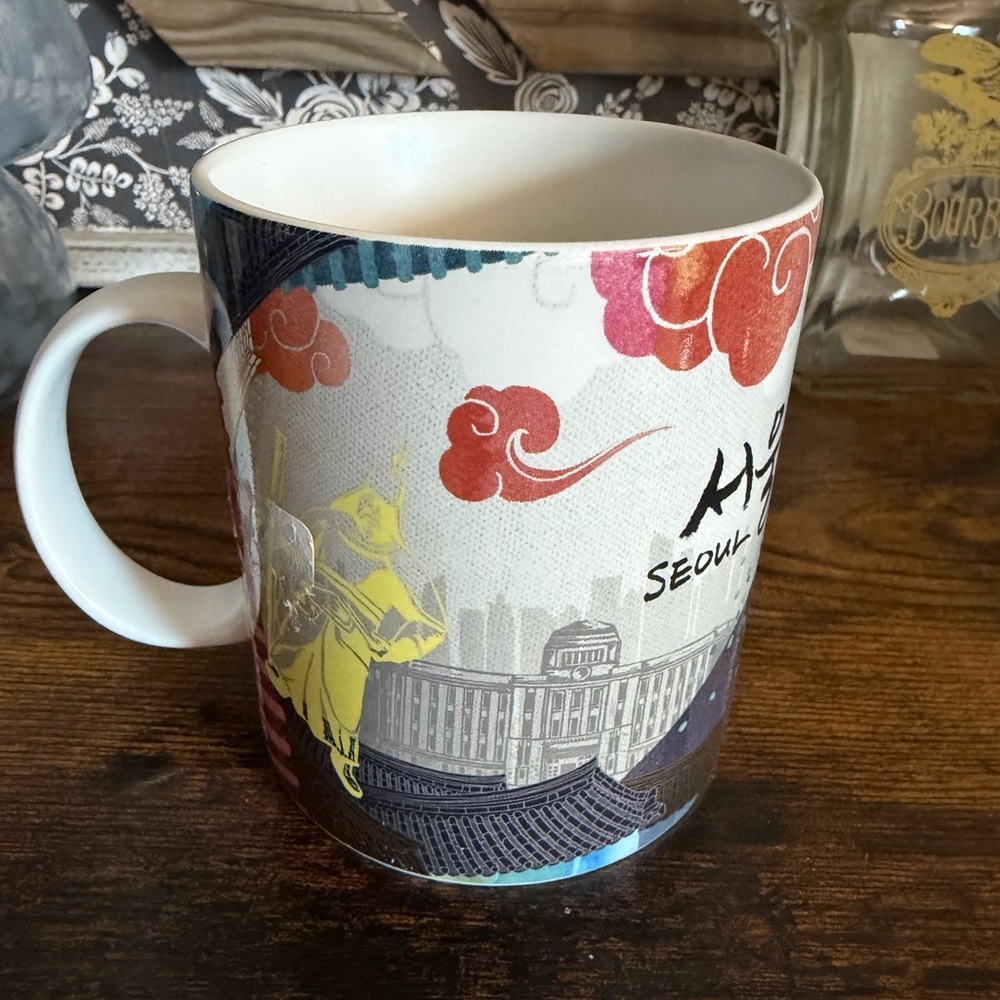 Starbucks Korea Seoul destination mug 16oz